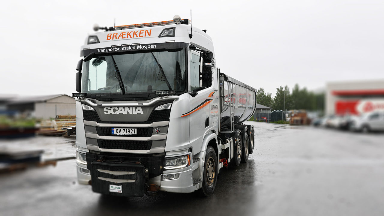 Hardox® 500 Tuf slitplåt, den senaste stålsorten i Hardox-sortimentet, erbjuder enastående hållfasthet, hårdhet och seghet i en och samma plåt – garanterat.